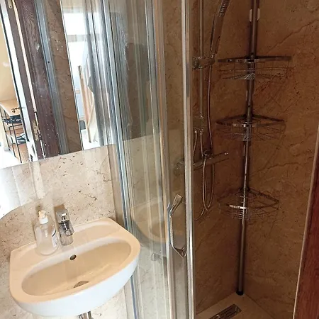 بيت للعطل Cosy House With 3 And Garden Near