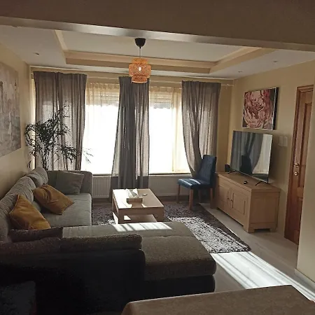 Cosy House With 3 And Garden Near Feriehus *